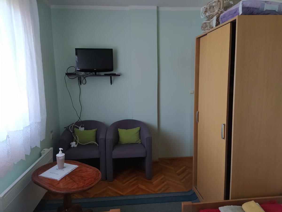 Apartment & Rooms Aleksandar ゴルバッツ エクステリア 写真